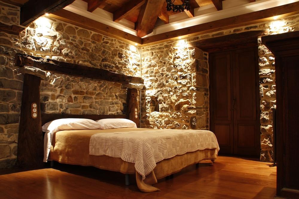 Отель Casona De El Castaniu Серрапио Экстерьер фото