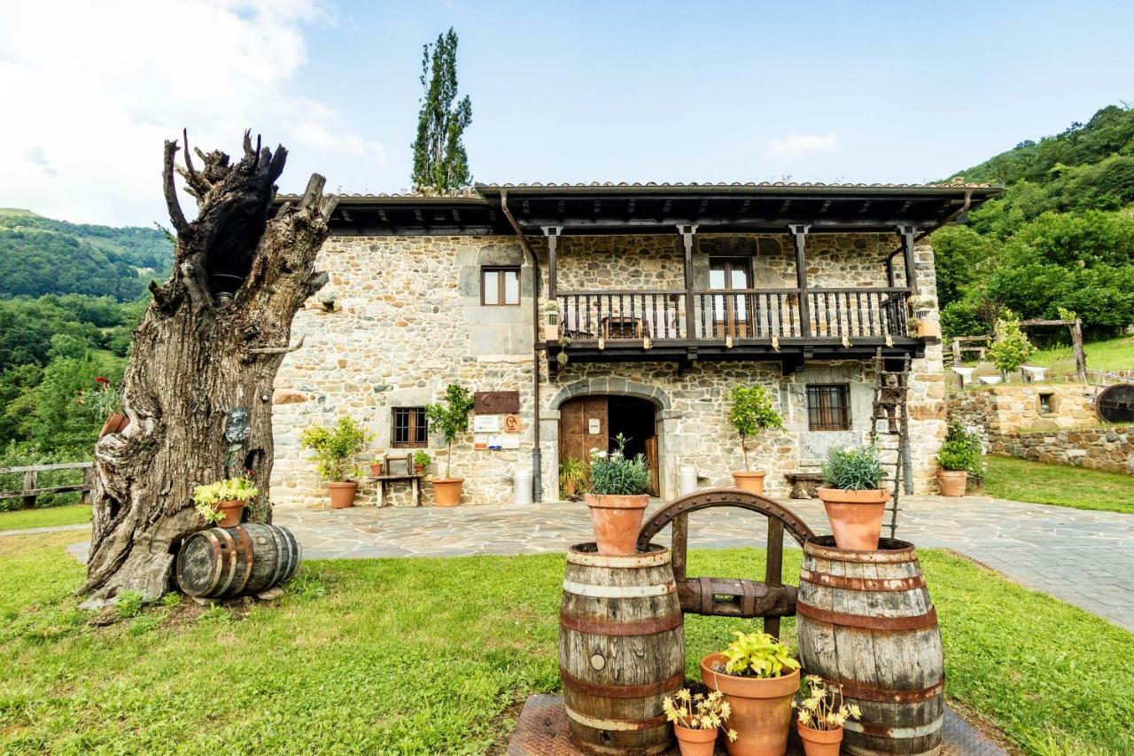 Отель Casona De El Castaniu Серрапио Экстерьер фото